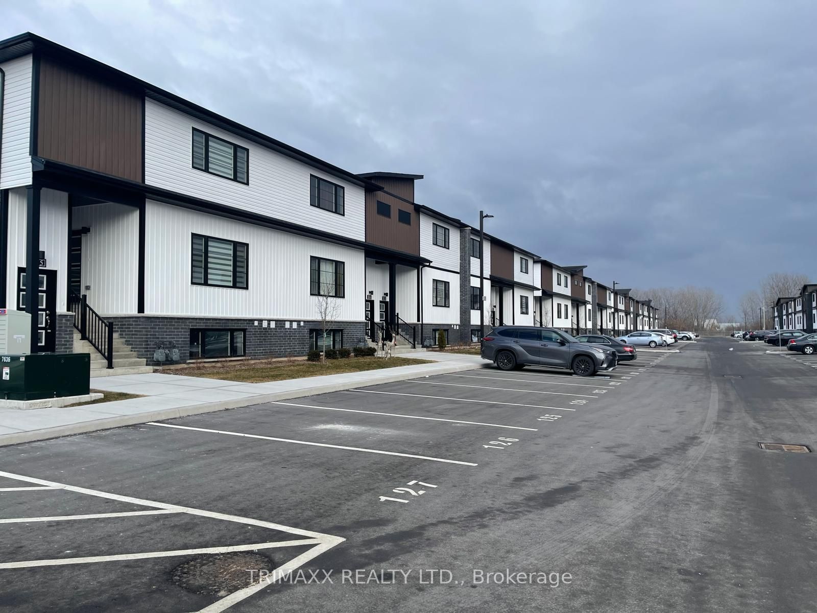 4263 Fourth Ave, #423