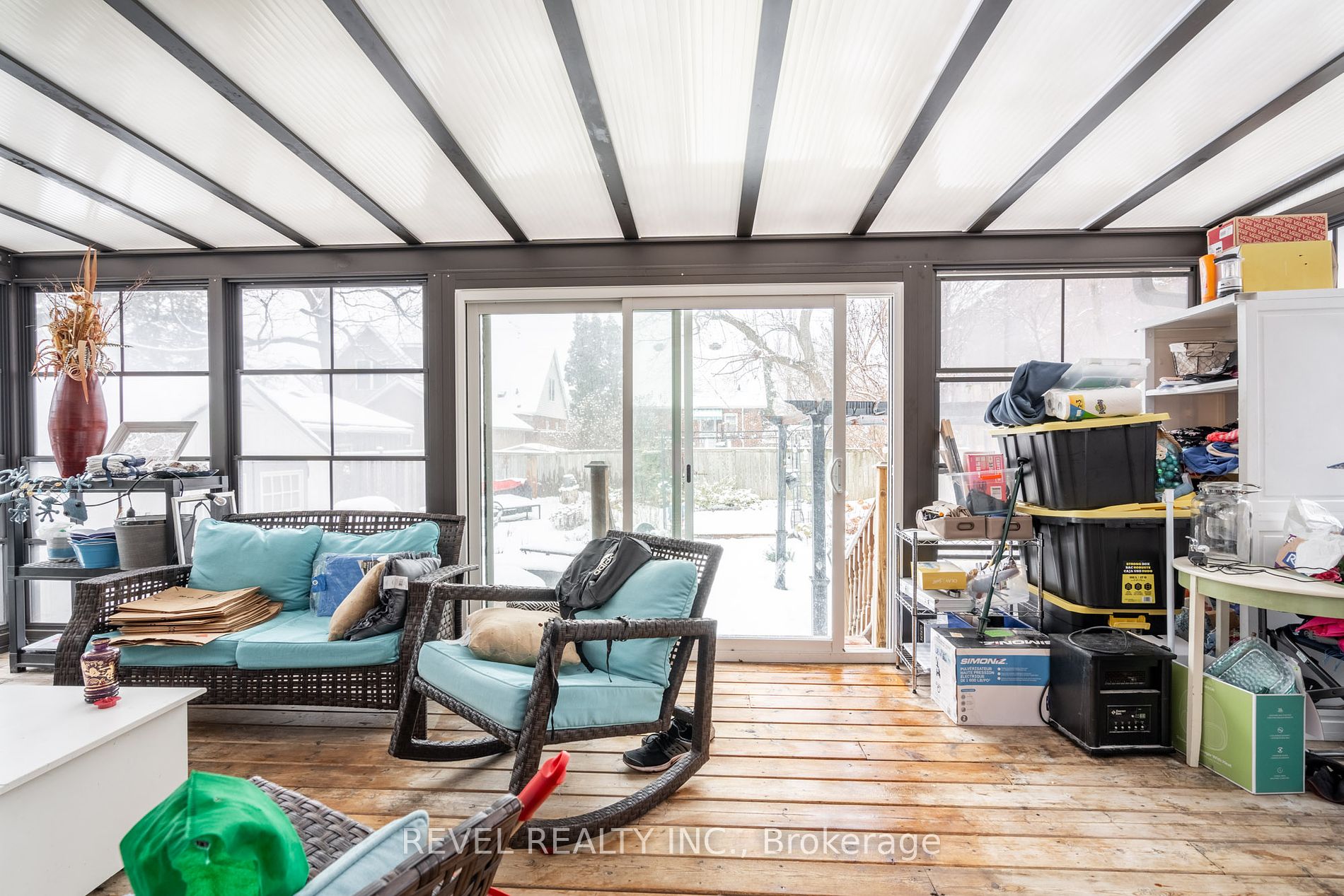 251 Glencairn Ave