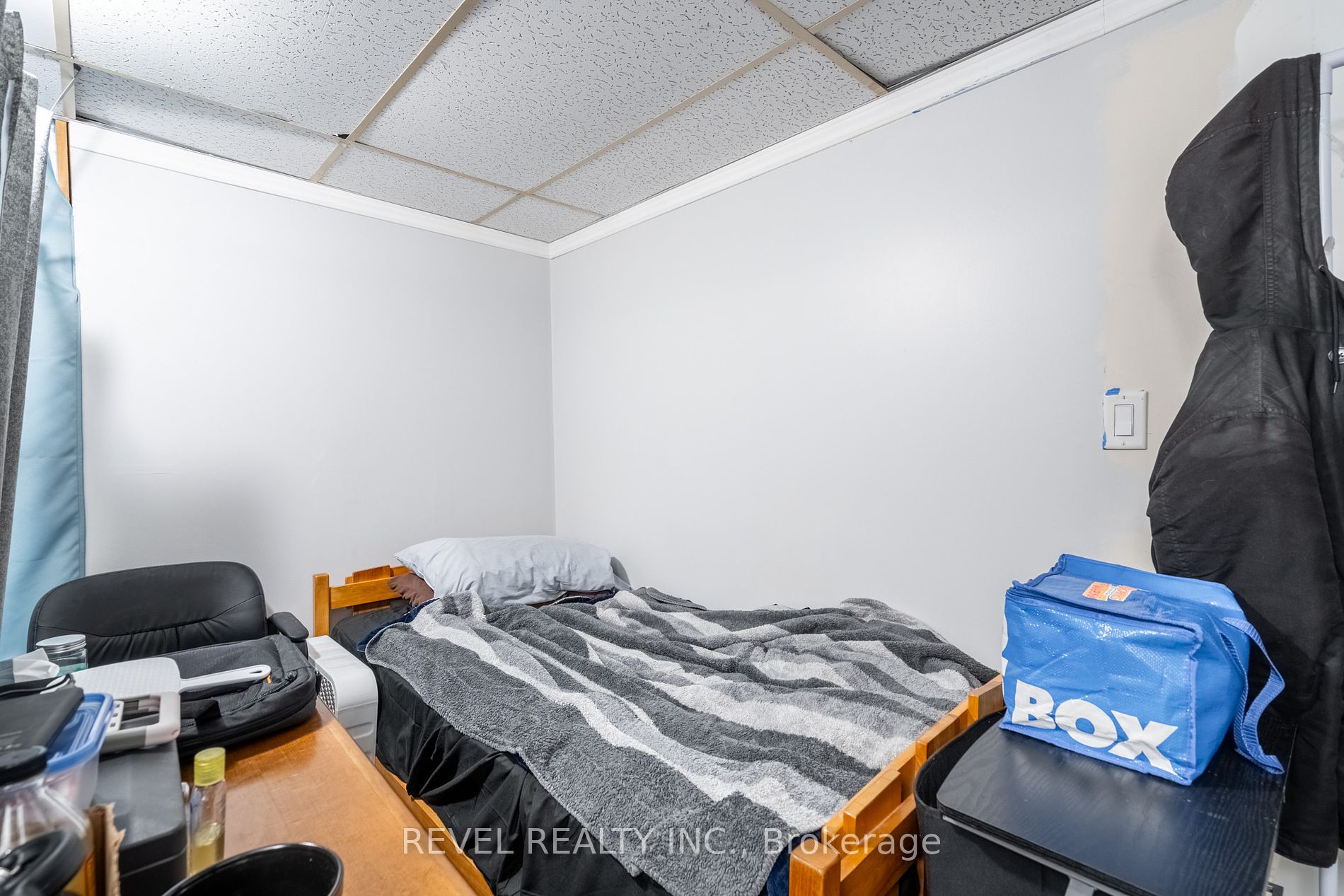 251 Glencairn Ave
