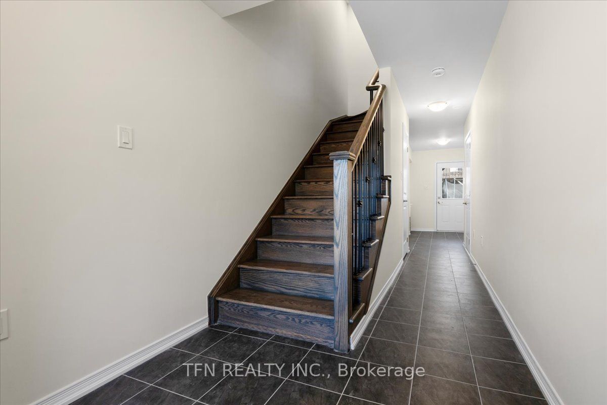 233 Gillespie Dr