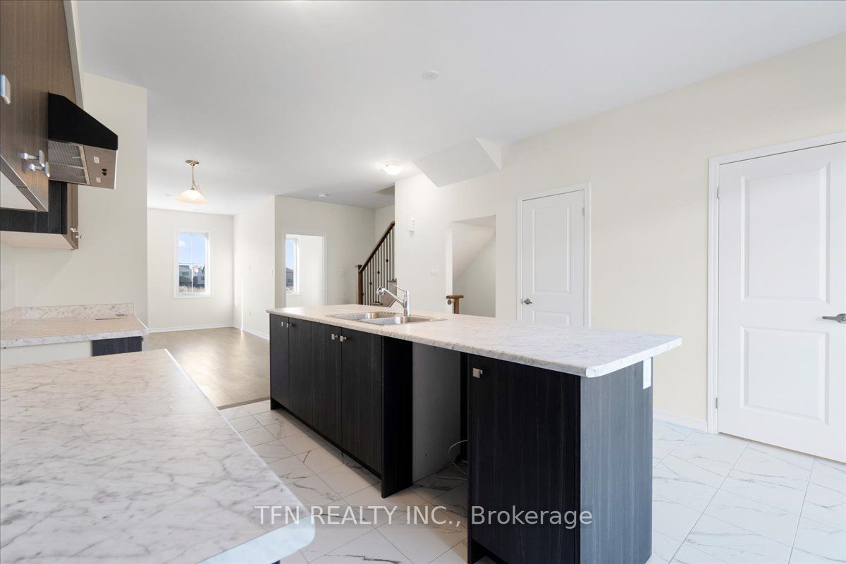 233 Gillespie Dr