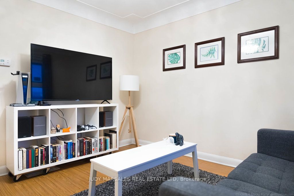 28 Agincourt Avenue