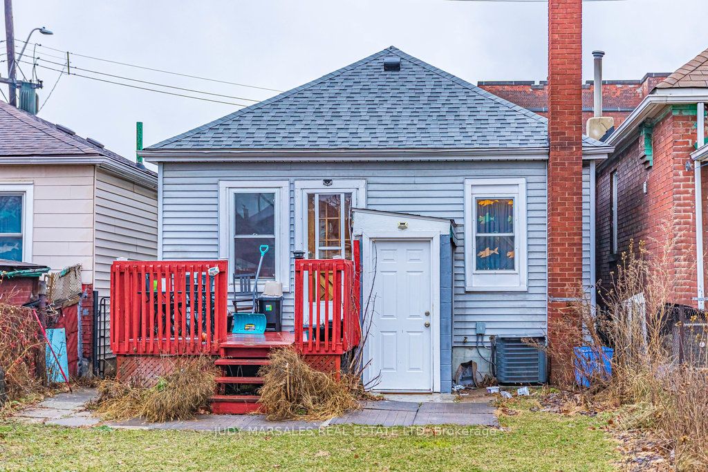 28 Agincourt Avenue