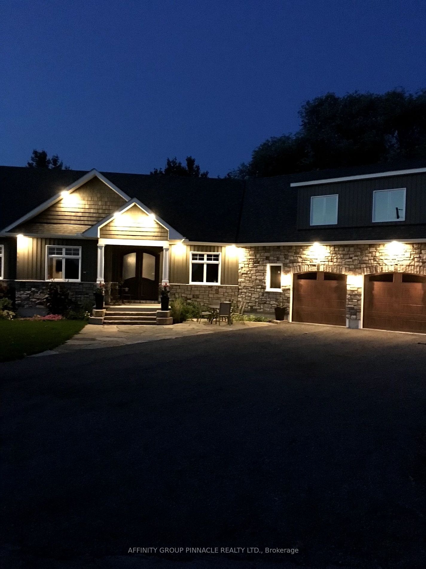 32 MCLARENS CREEK Road