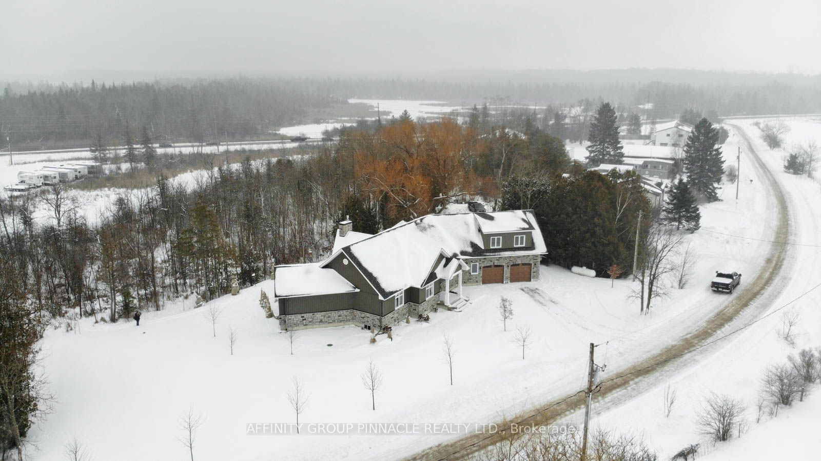 32 MCLARENS CREEK Road