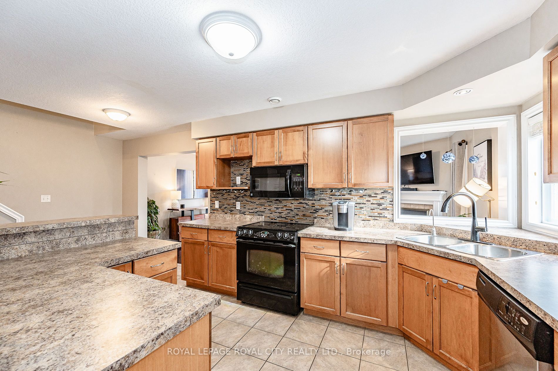 20 Shackleton Drive, #28