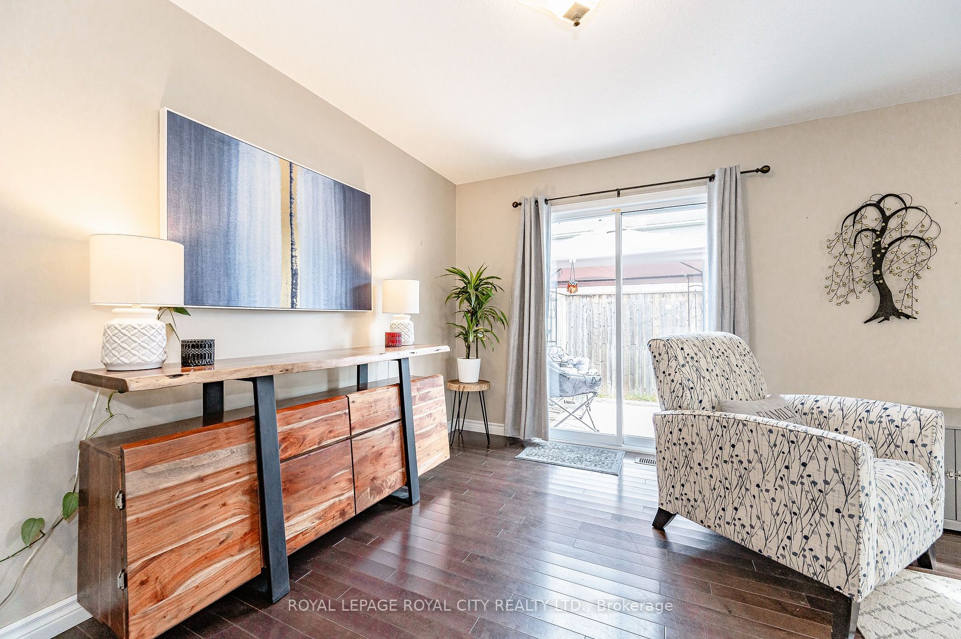 20 Shackleton Drive, #28
