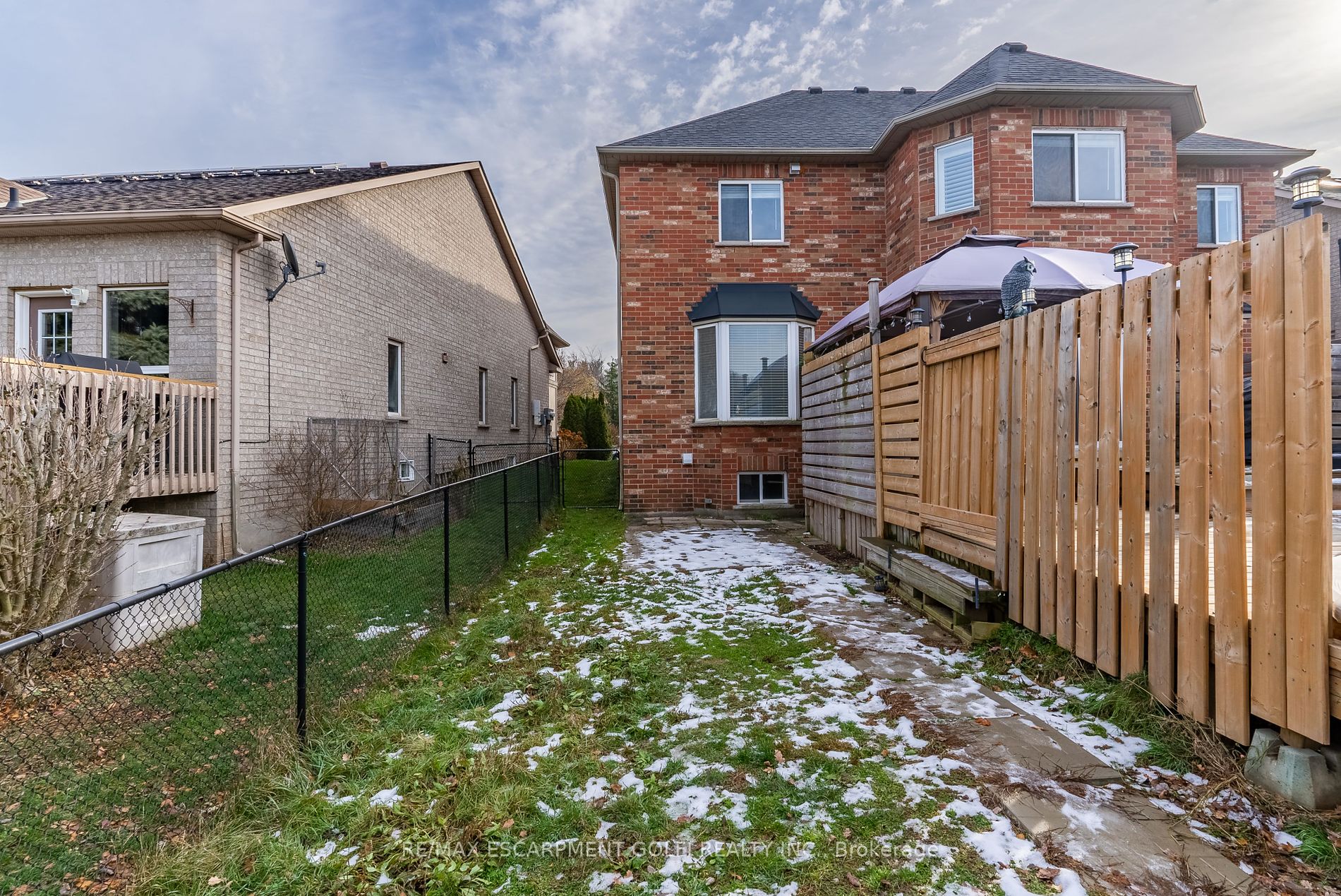 183 Valmont Crt