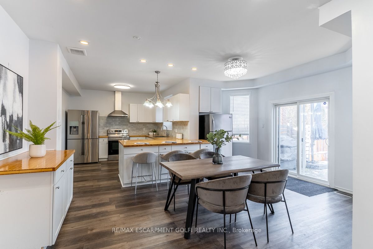 183 Valmont Crt