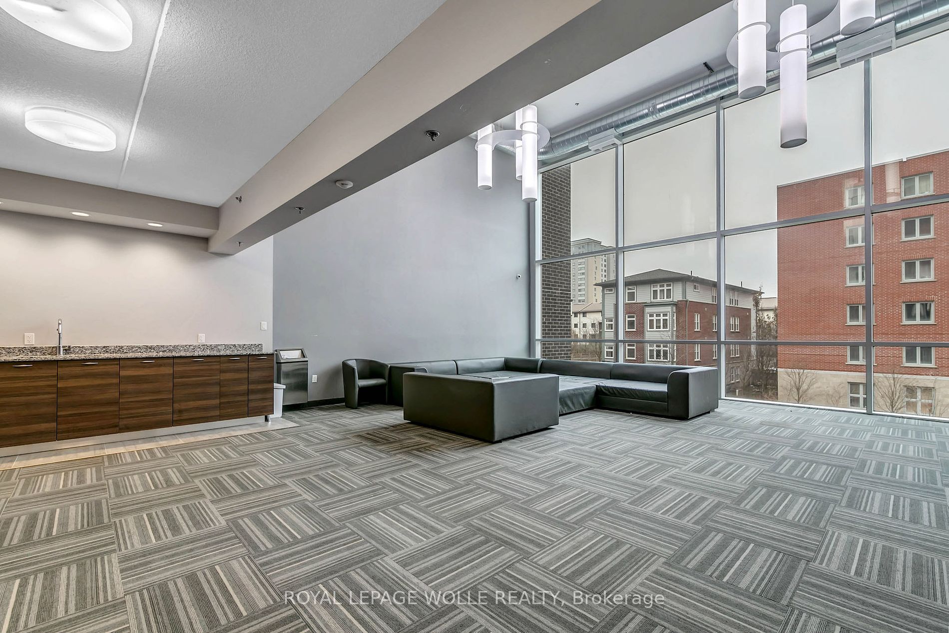 280 LESTER Street #404