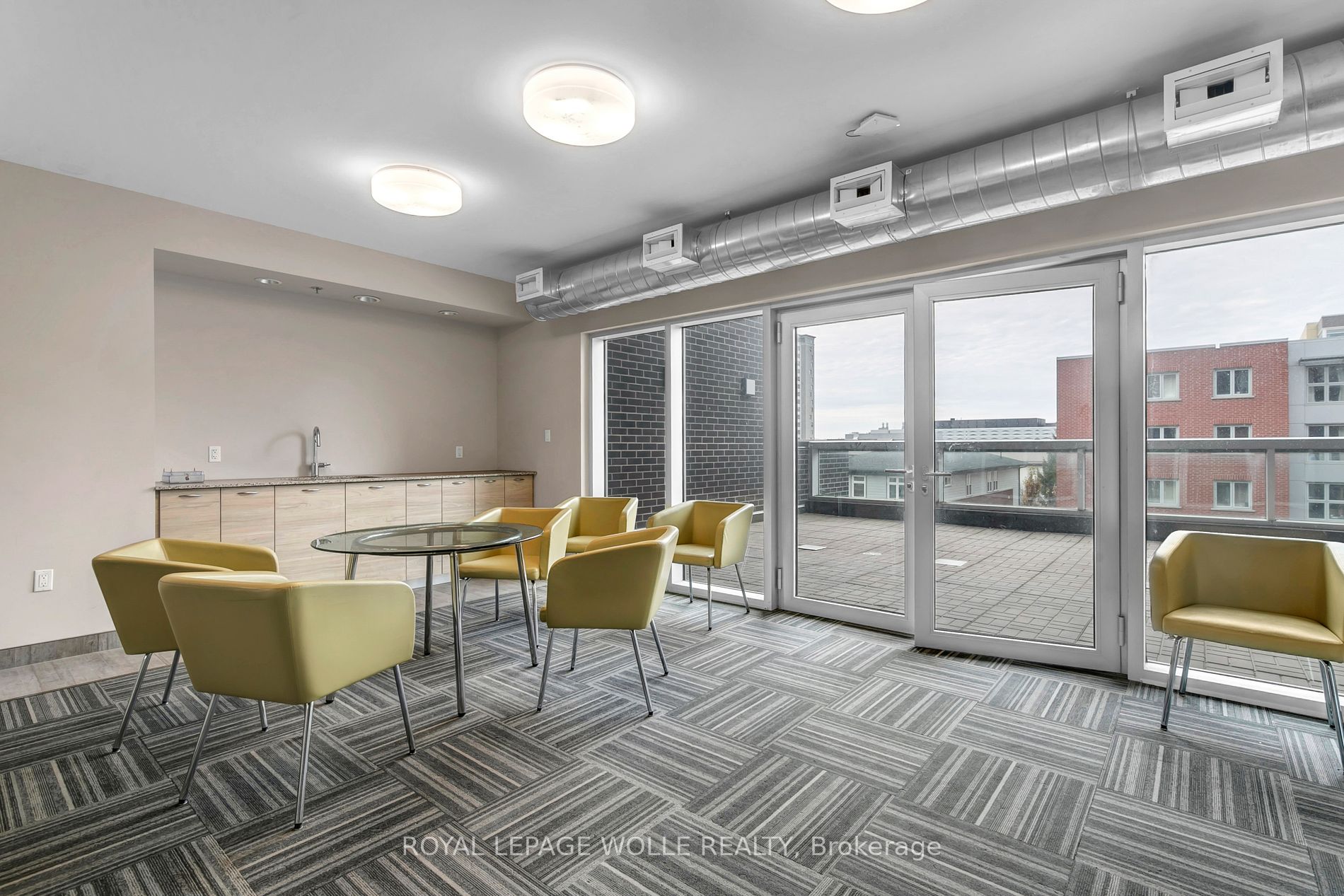 280 LESTER Street #404