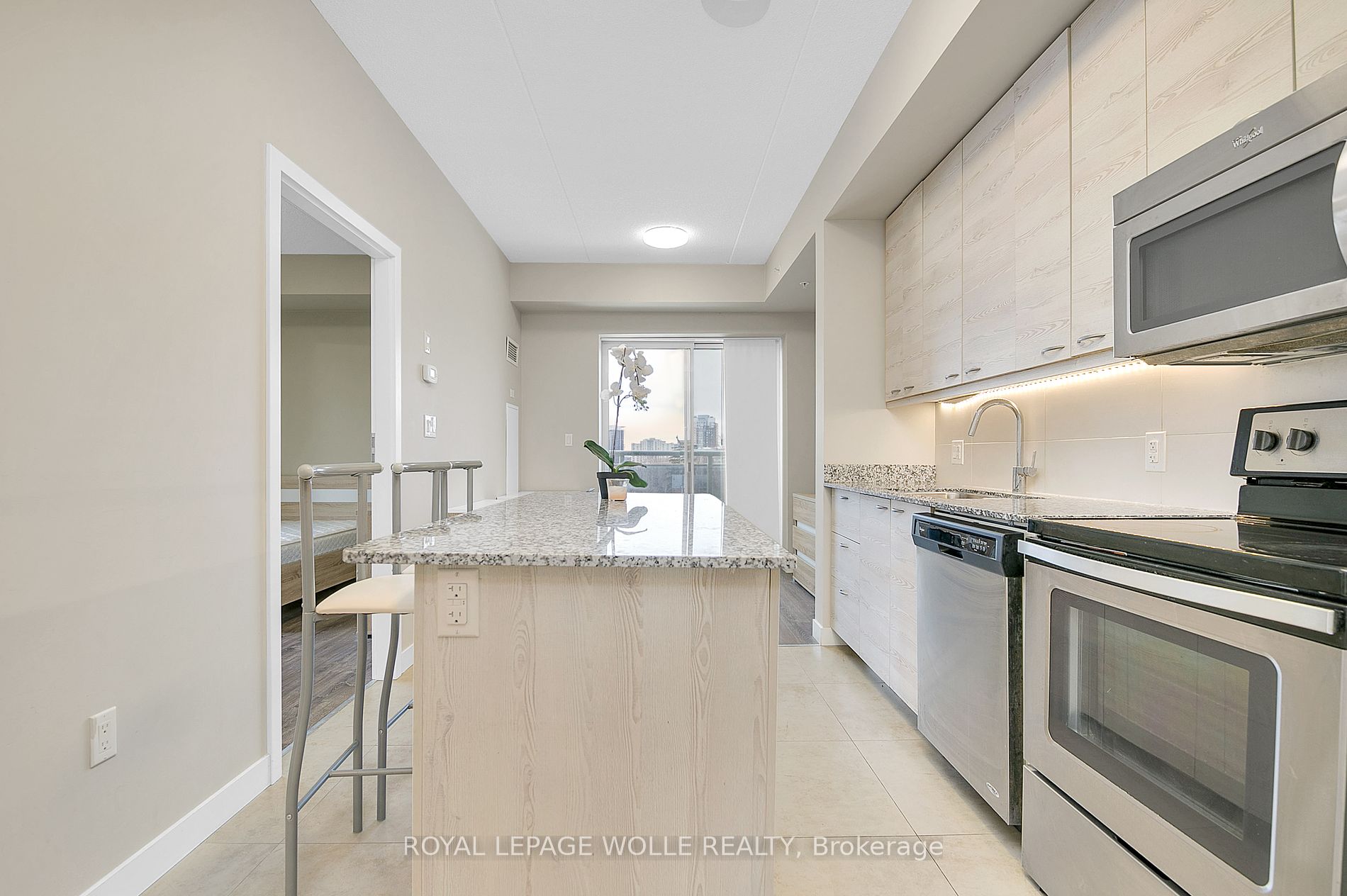 280 LESTER Street #404