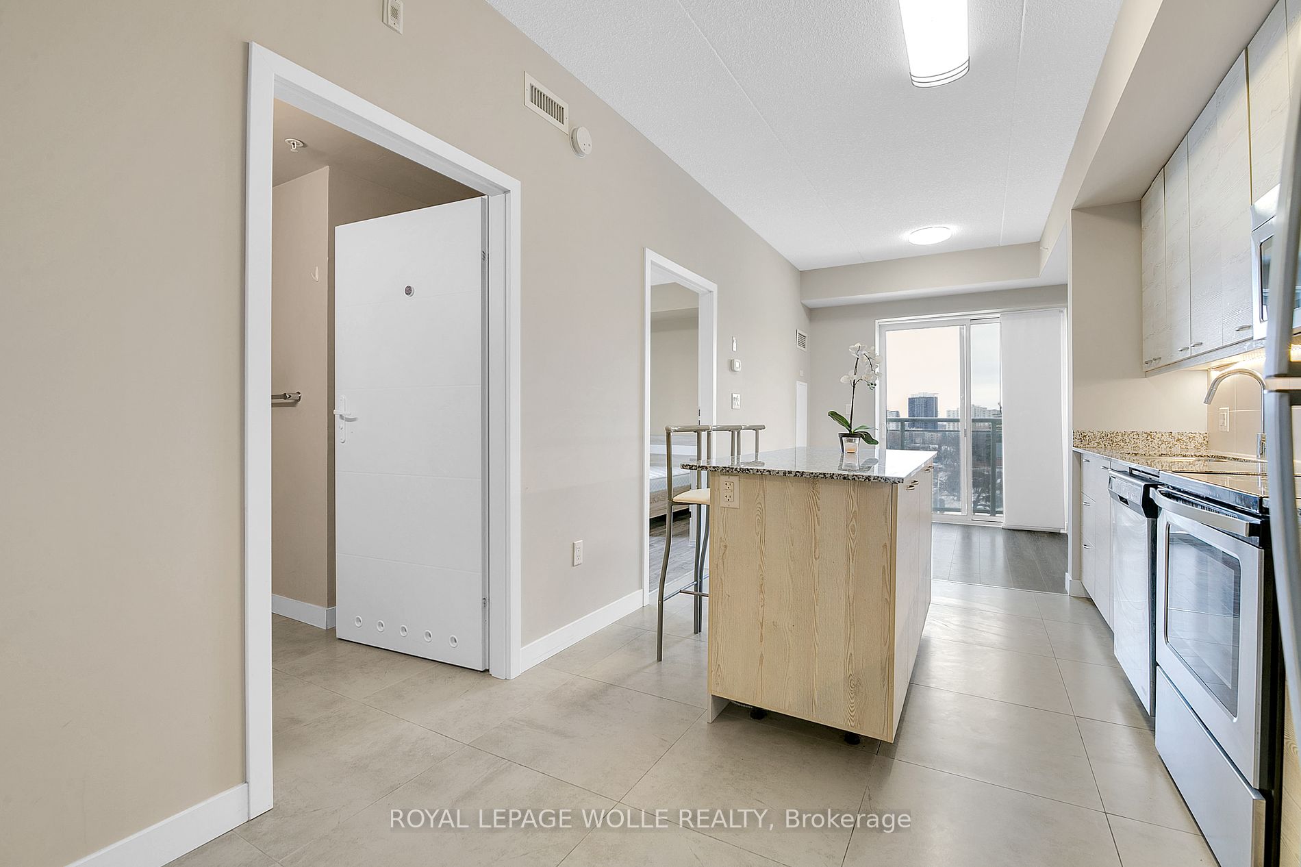 280 LESTER Street #404