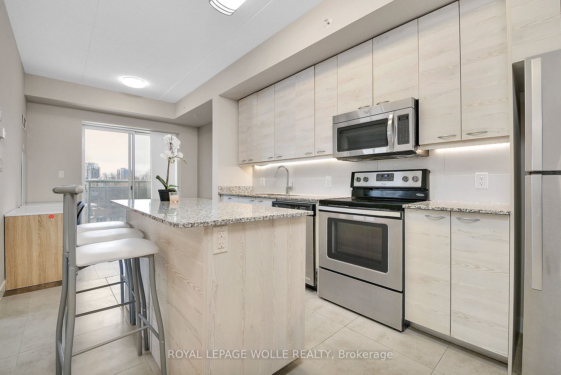 280 LESTER Street #404