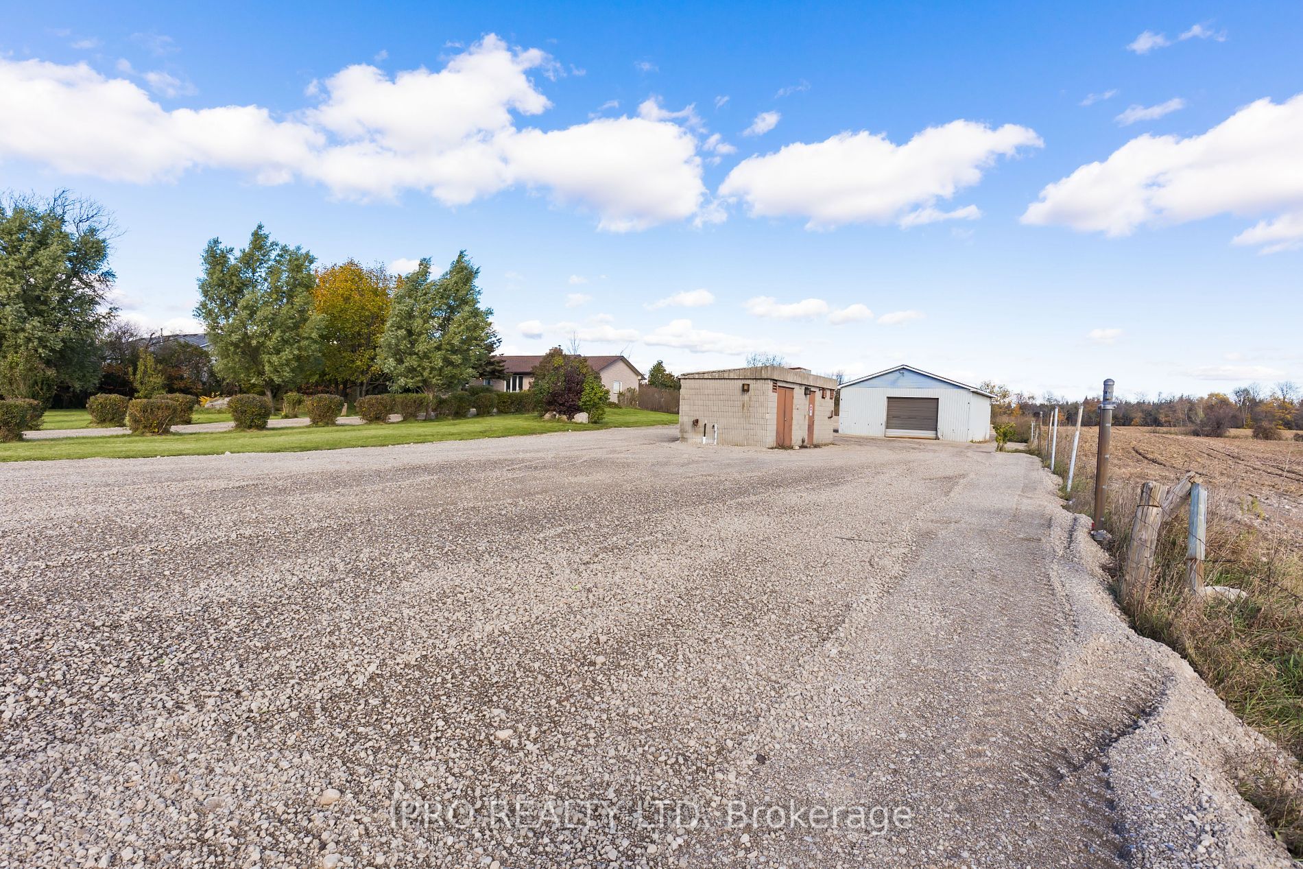 1718 Highway 6 Rd E
