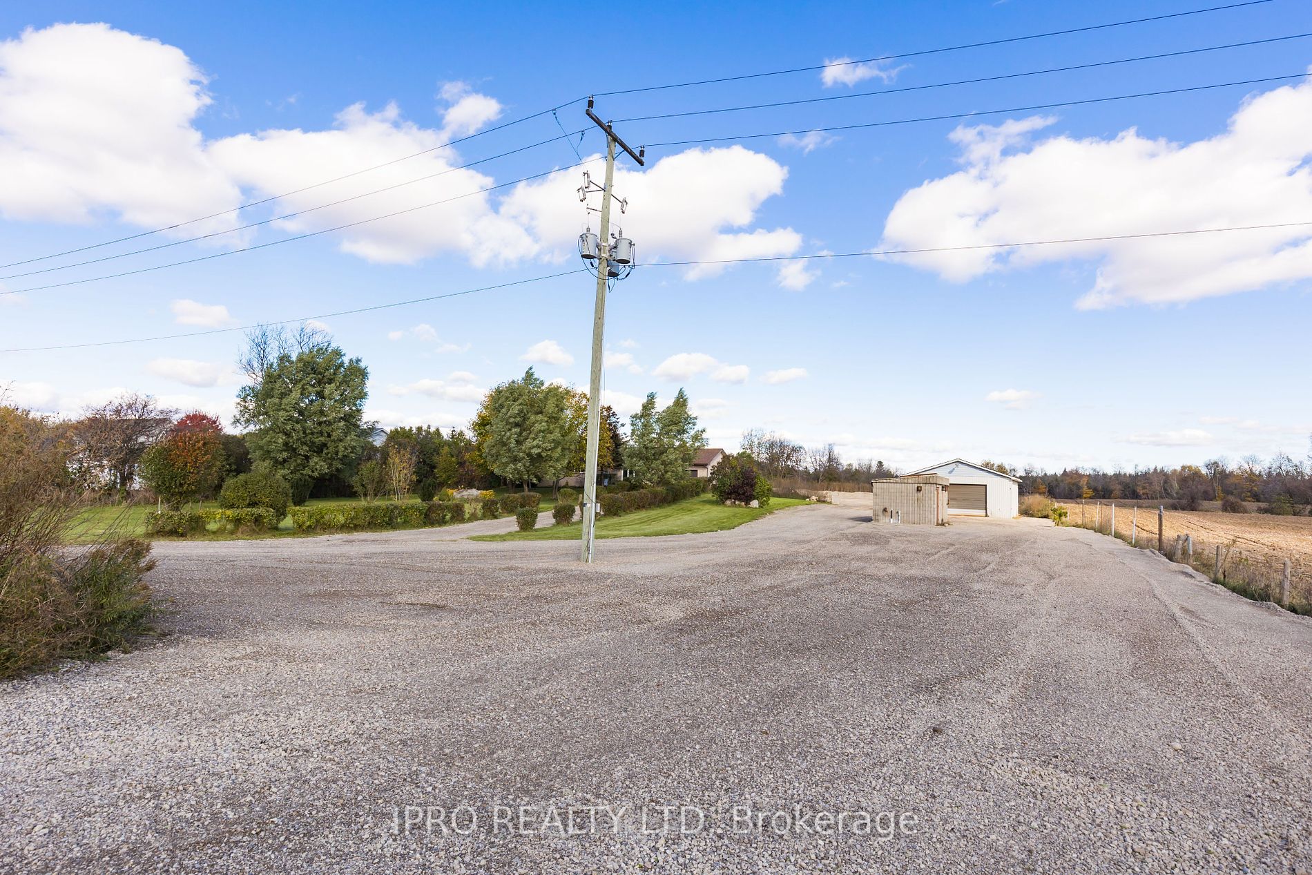 1718 Highway 6 Rd E