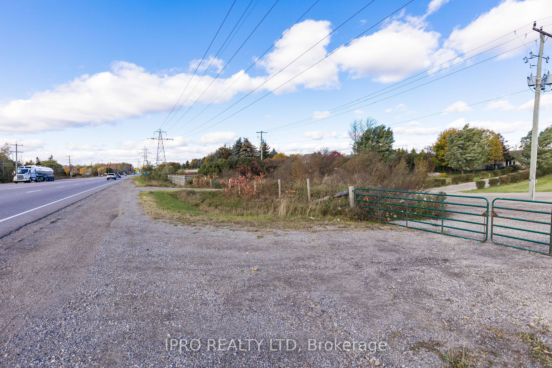 1718 Highway 6 Rd E