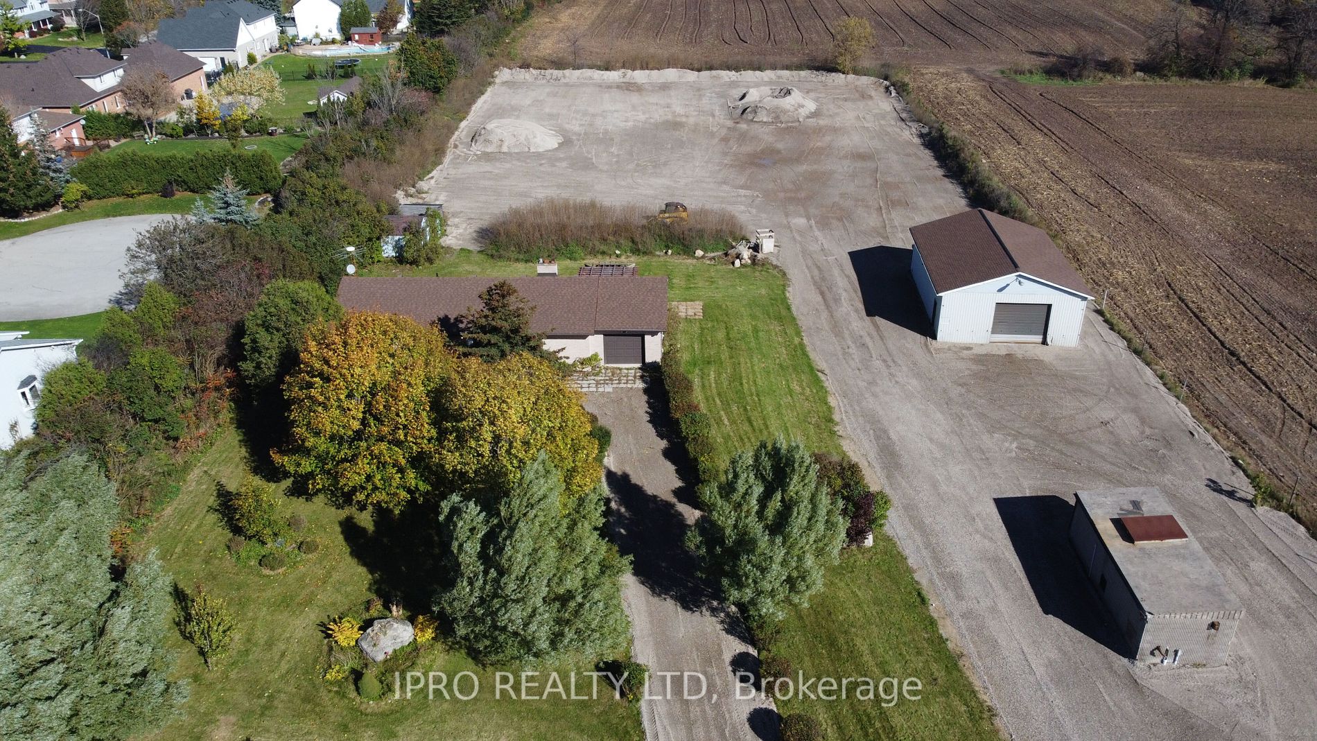 1718 Highway 6 Rd E