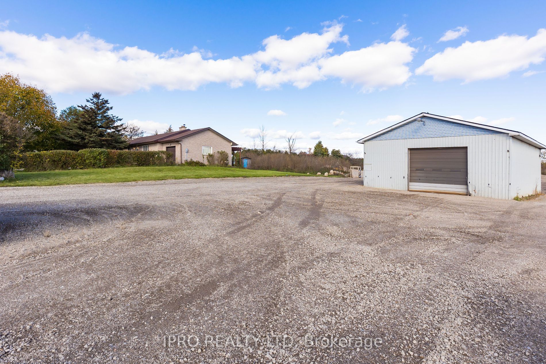 1718 Highway 6 Rd E