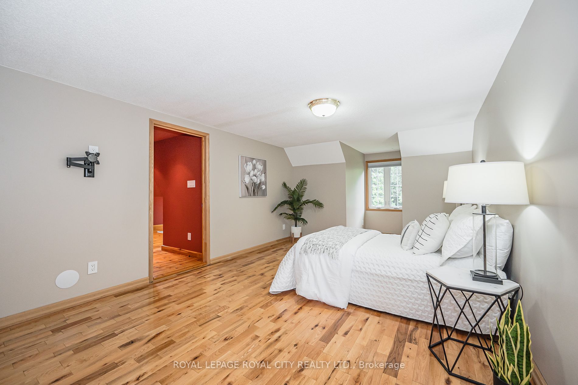 5776 Wellington 26 Rd