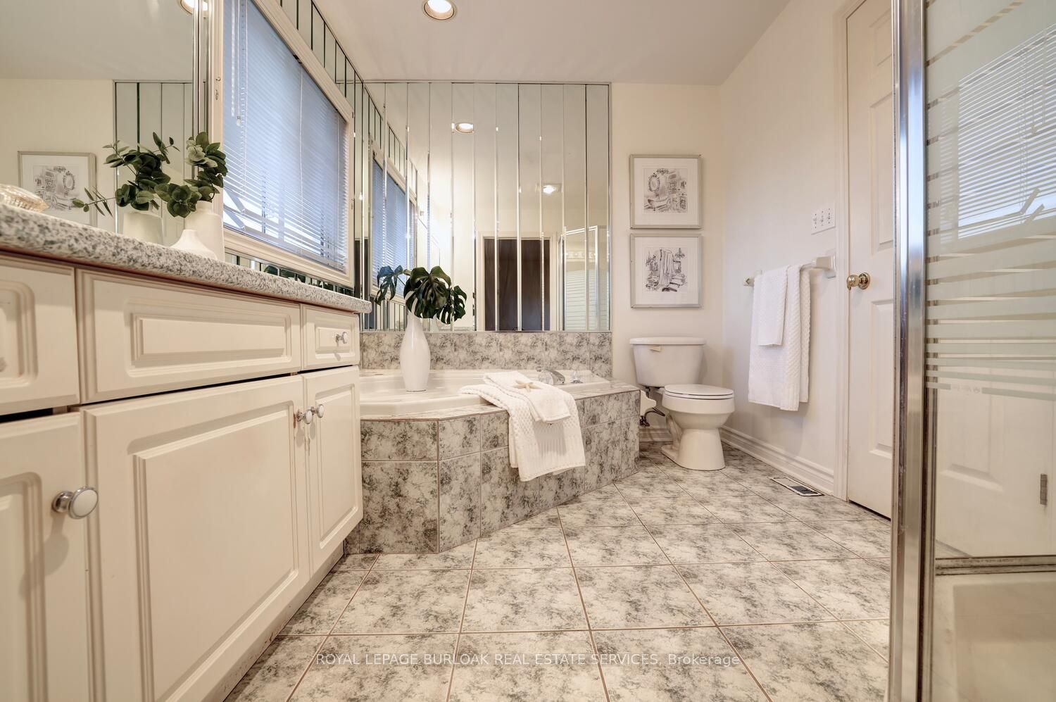 8055 Pinellas Park Dr