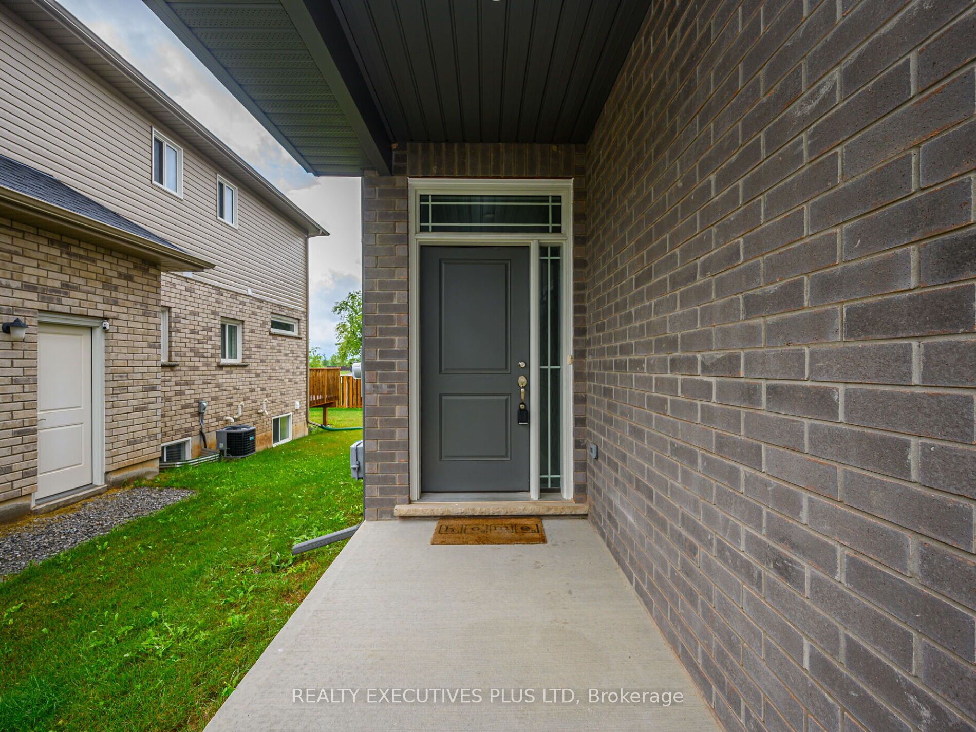 71 Laurent Avenue