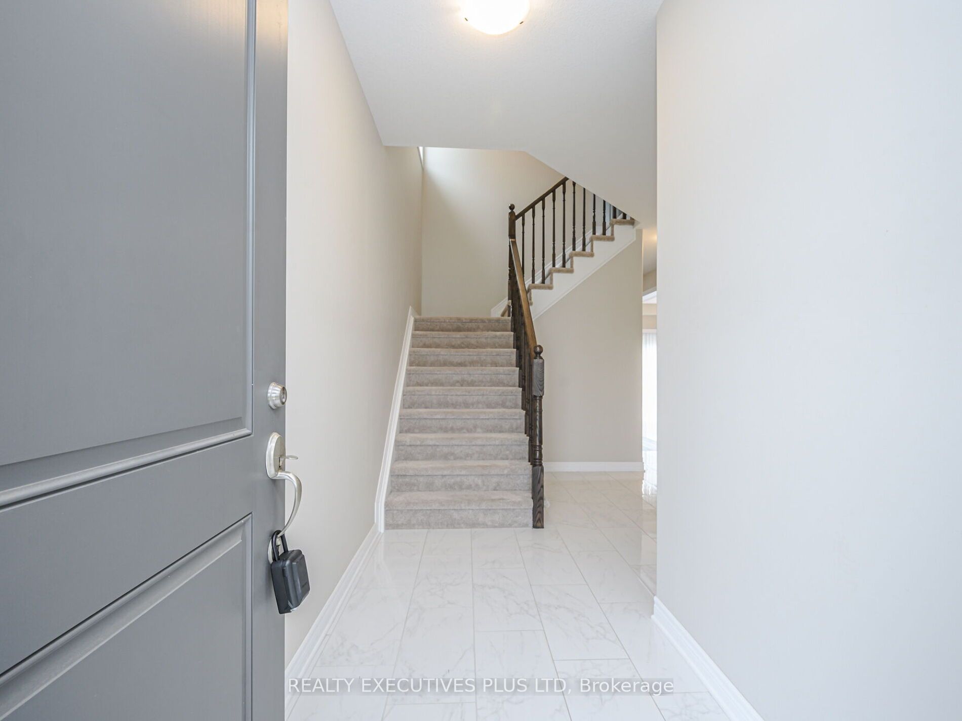 71 Laurent Avenue