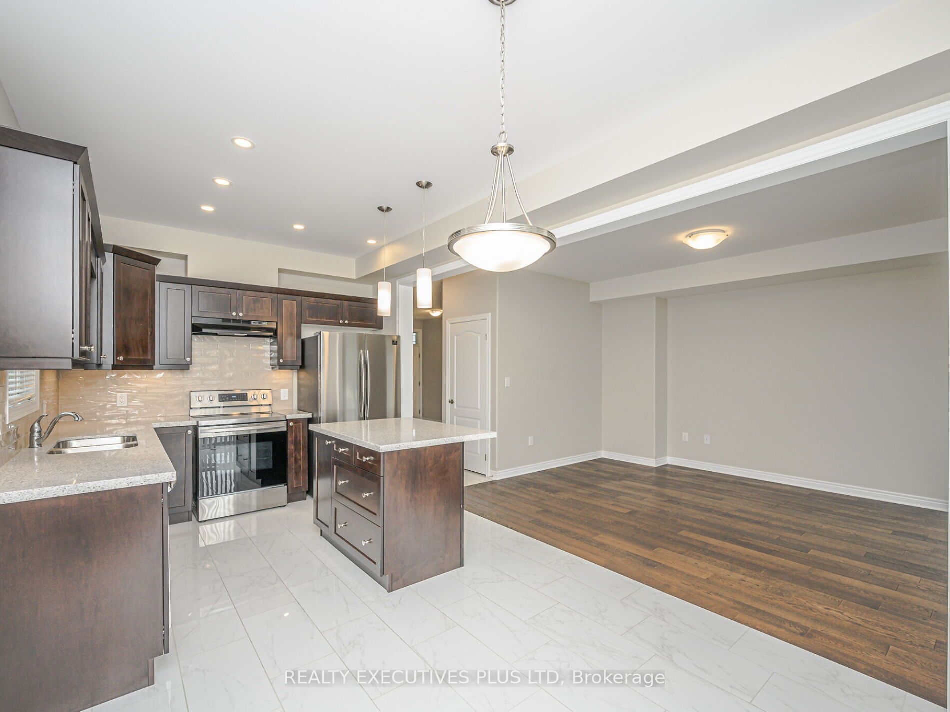 71 Laurent Avenue