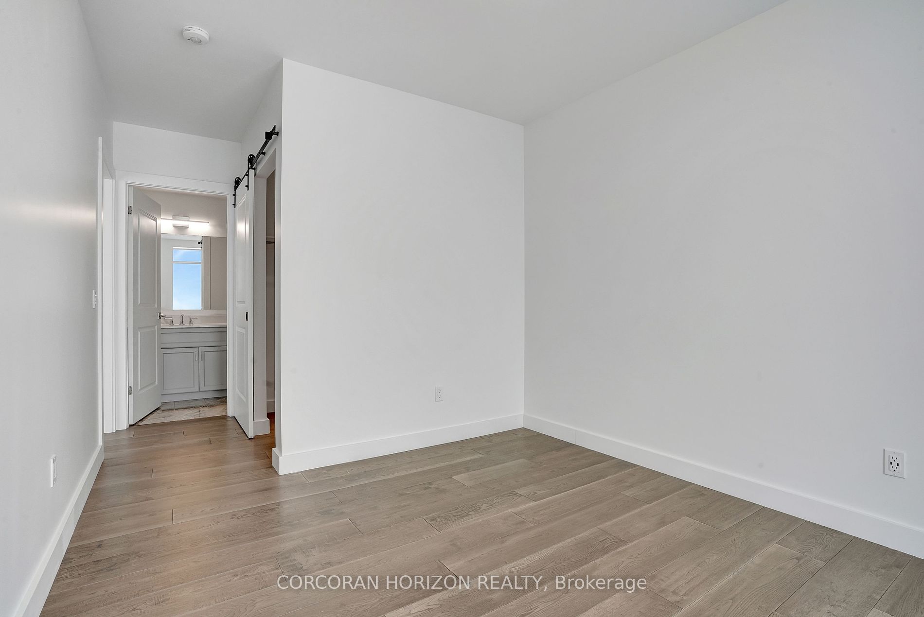 50 Grand Avenue S, #1910