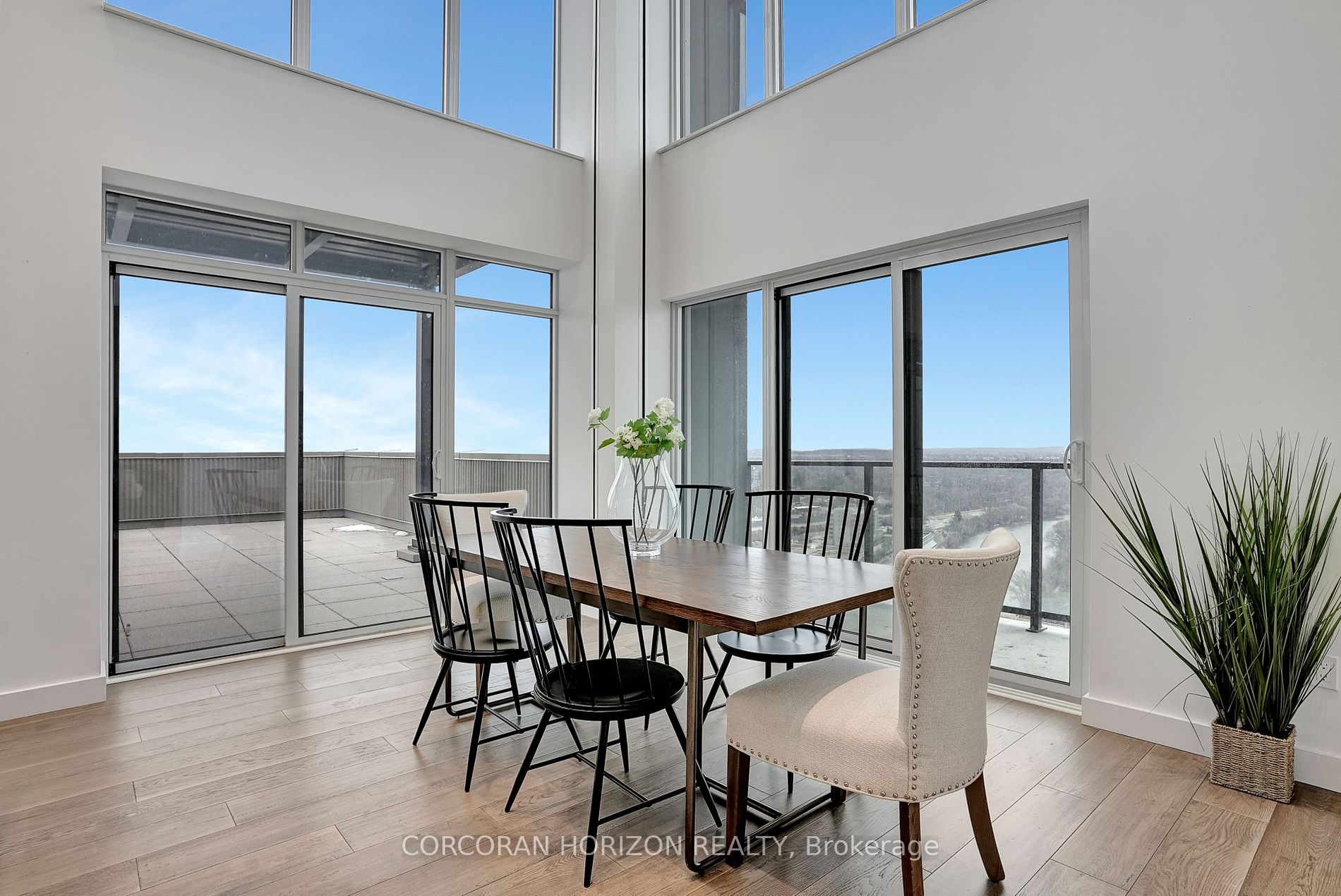 50 Grand Avenue S, #1910
