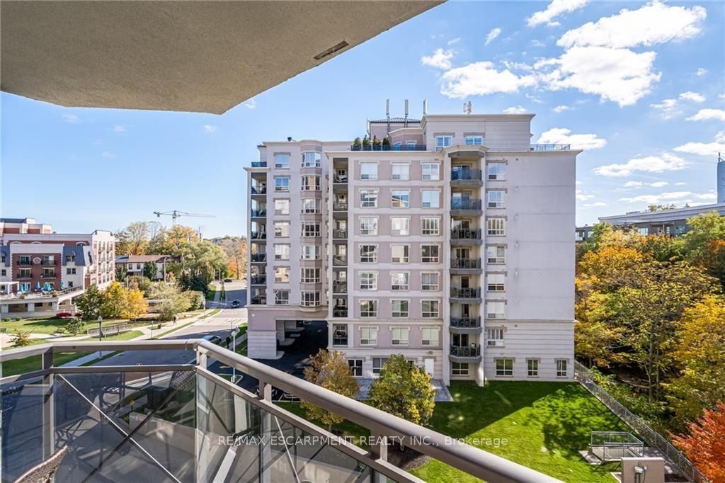 3000 CREEKSIDE Drive, #508