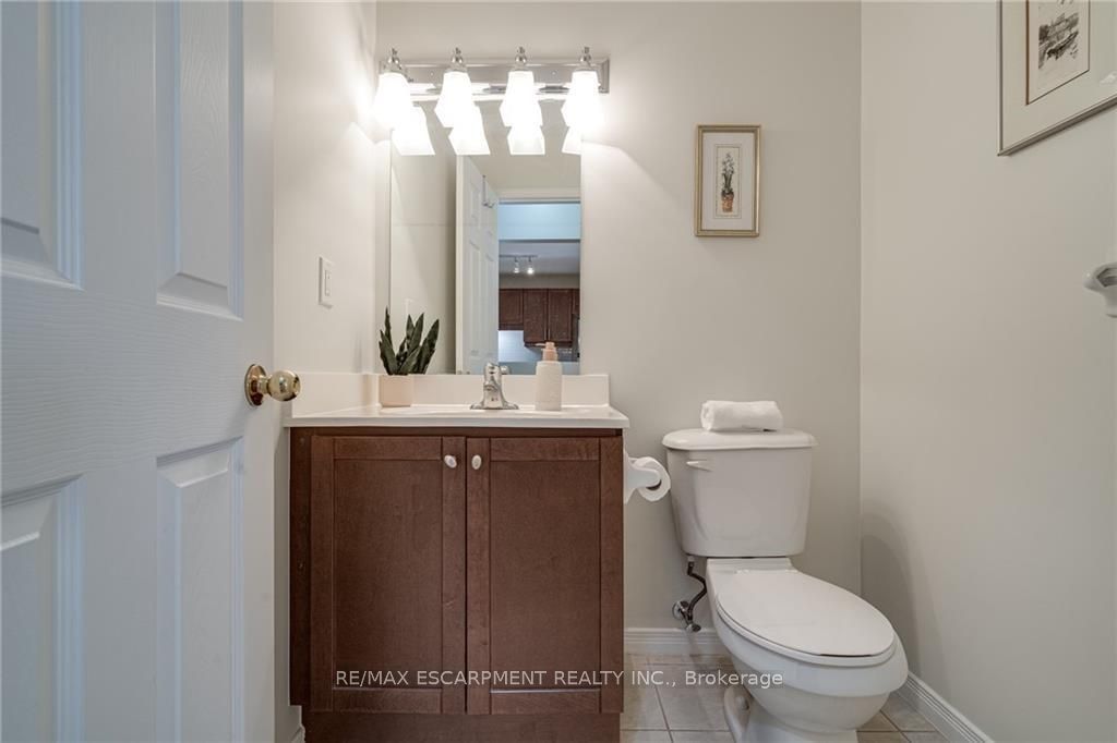 3000 CREEKSIDE Drive, #508