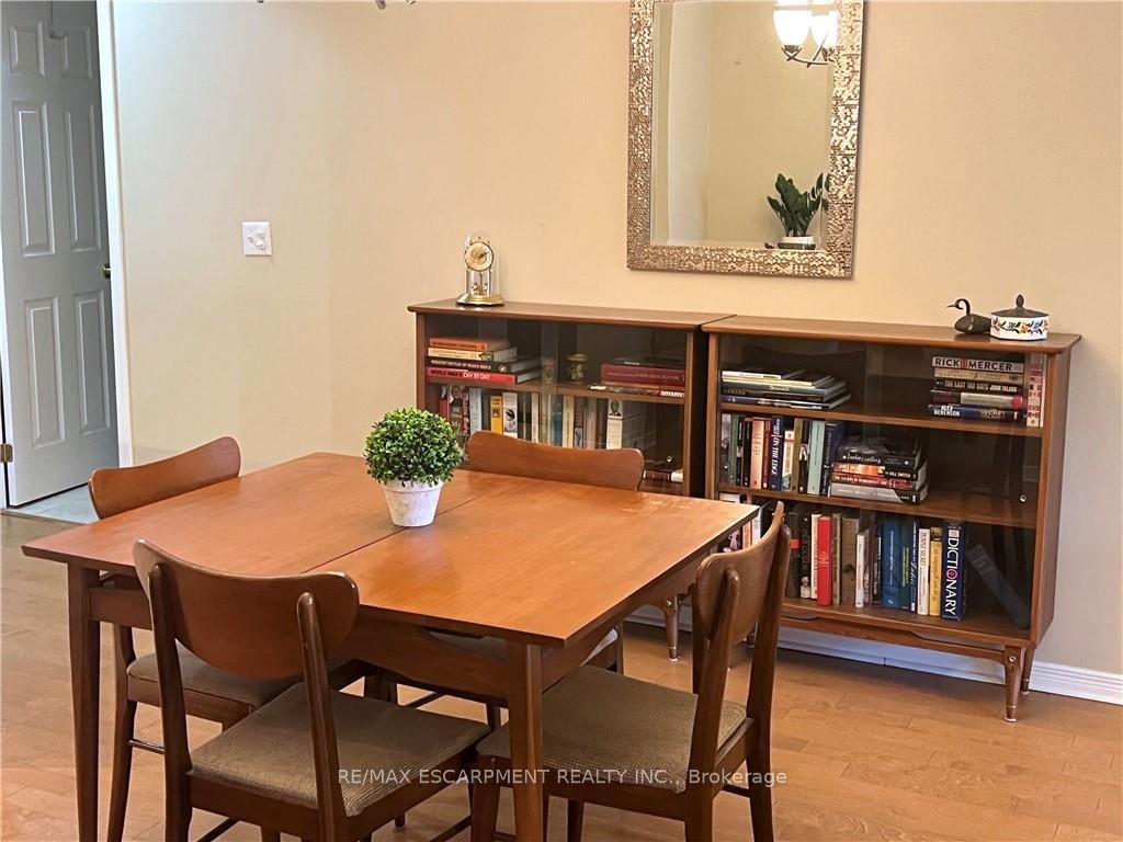 3000 CREEKSIDE Drive, #508