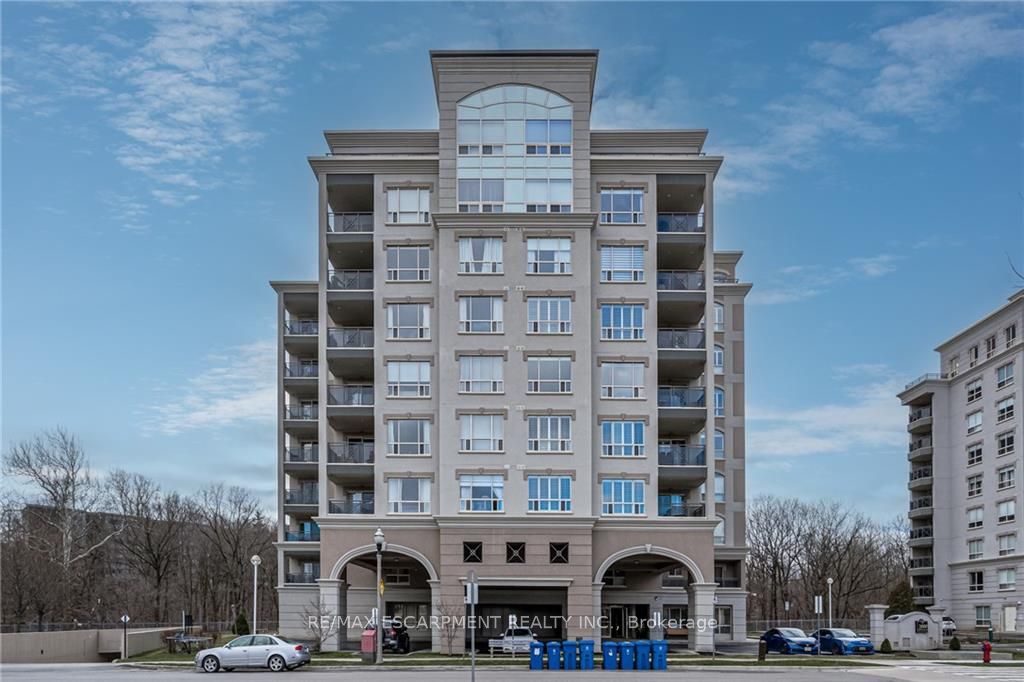 3000 CREEKSIDE Drive, #508