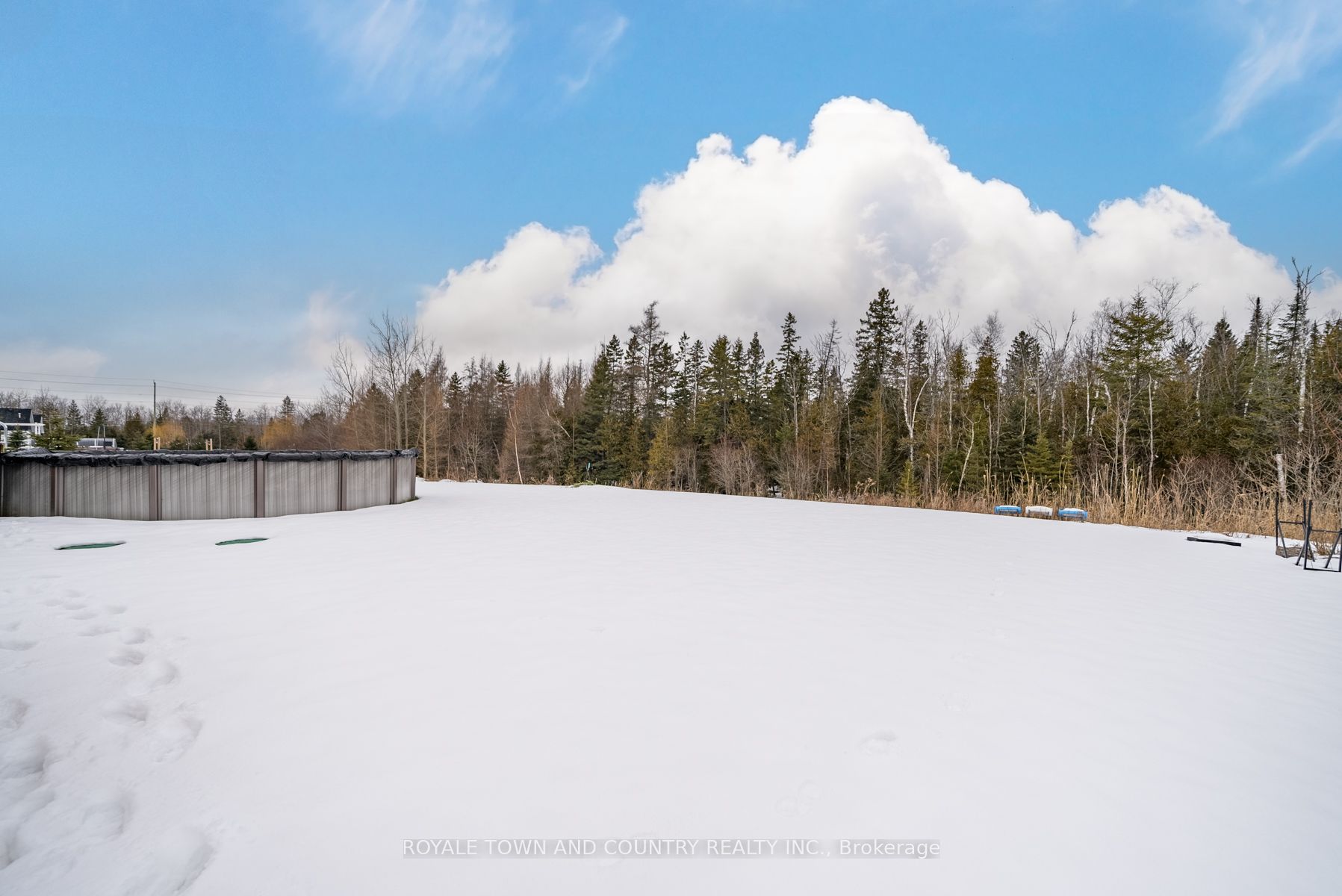 7 Rustlewood Avenue