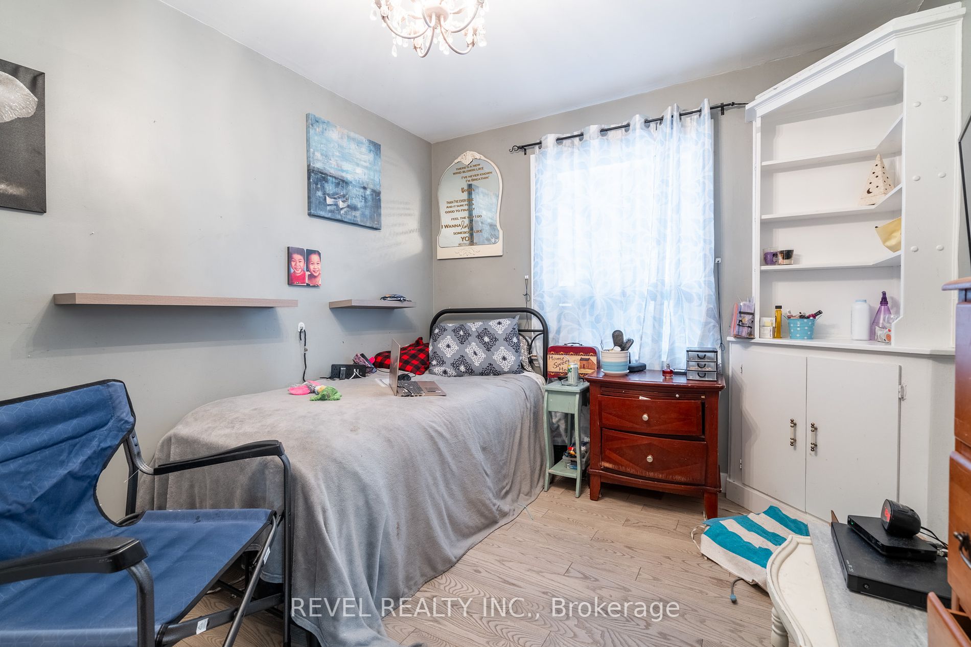 251 Glencairn Ave