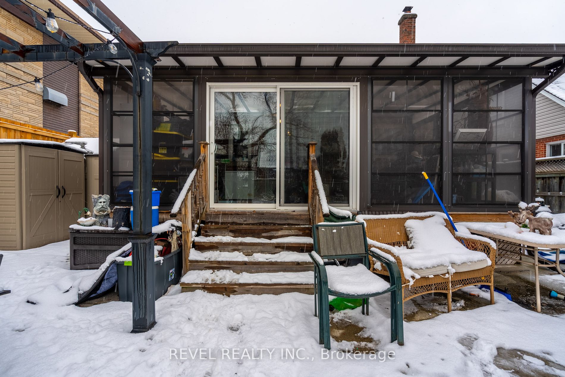 251 Glencairn Ave