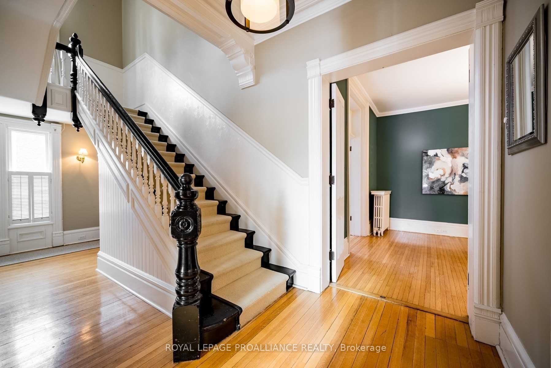 28 Bedford St