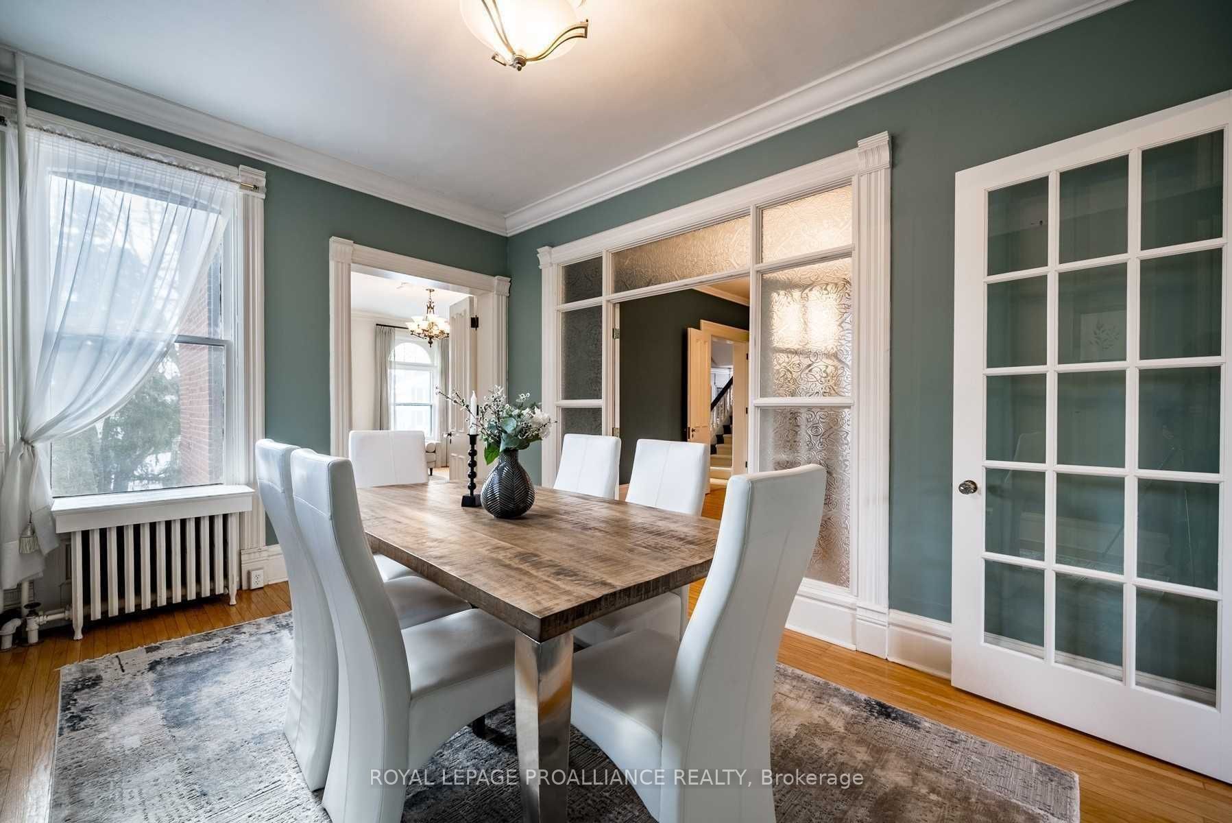 28 Bedford St