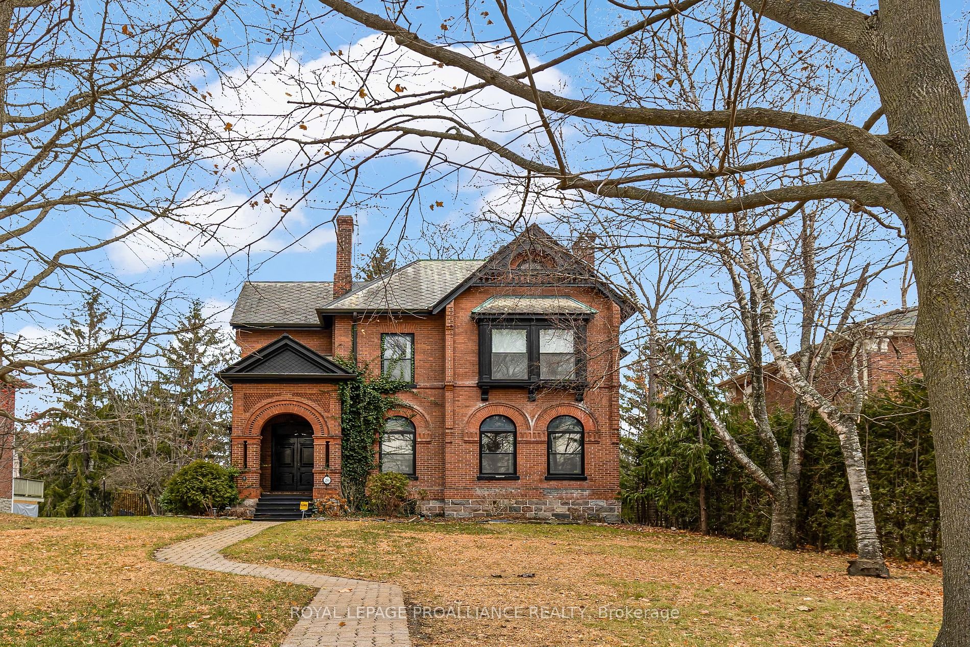 28 Bedford St