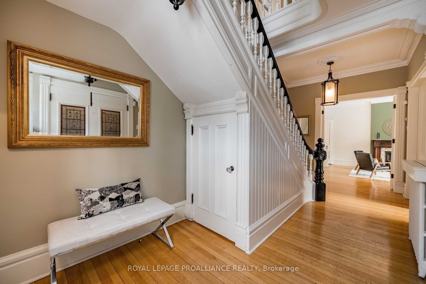 28 Bedford St