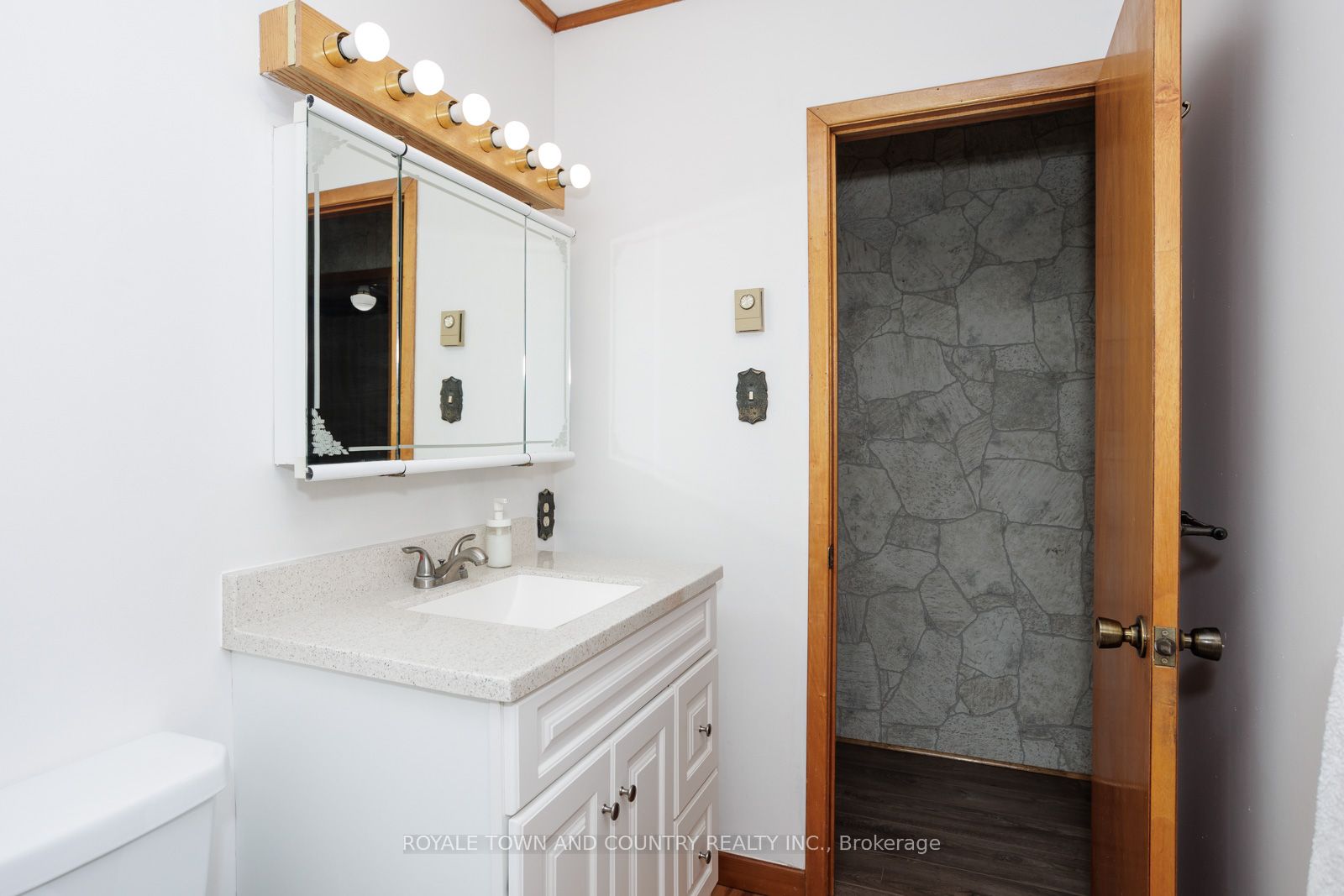 176 Snug Harbour Road