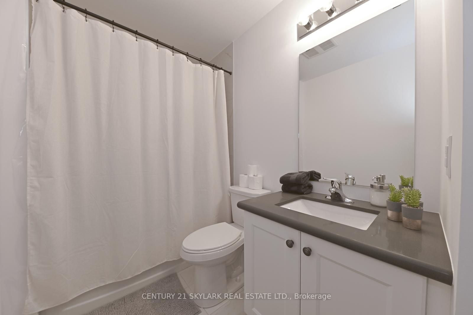 460 Dundas Street E #401