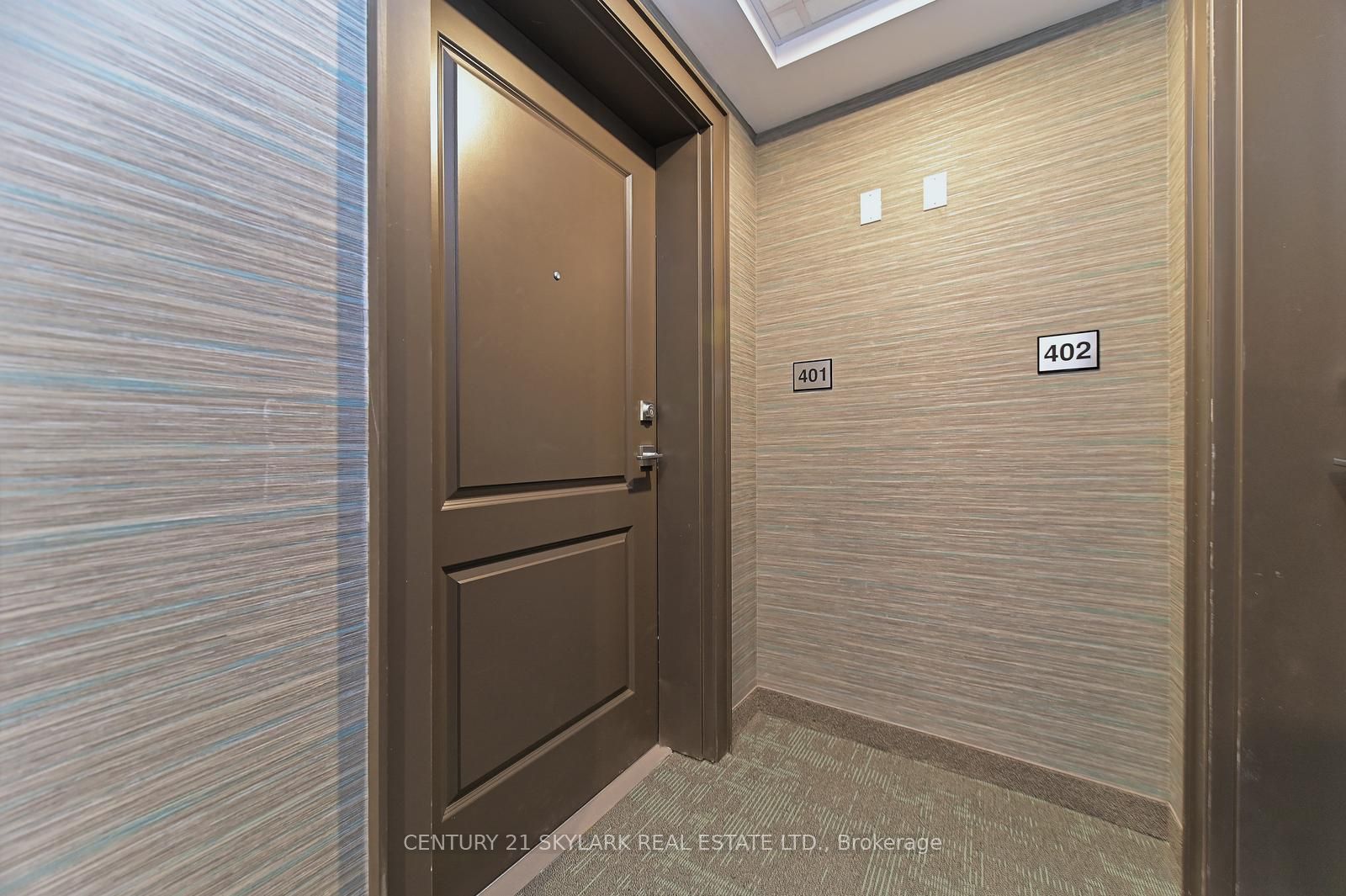 460 Dundas Street E #401