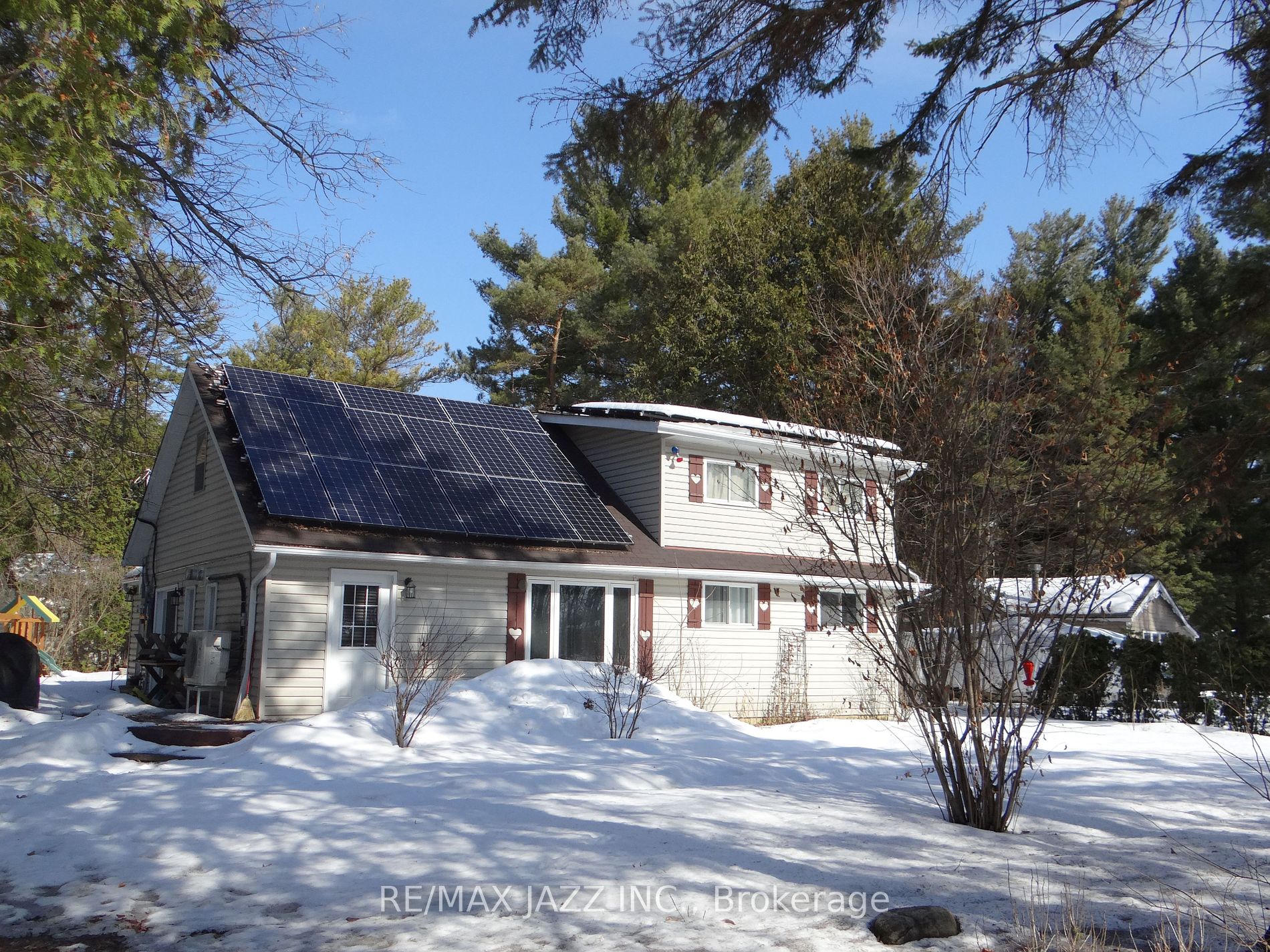 11 Edgewood Drive