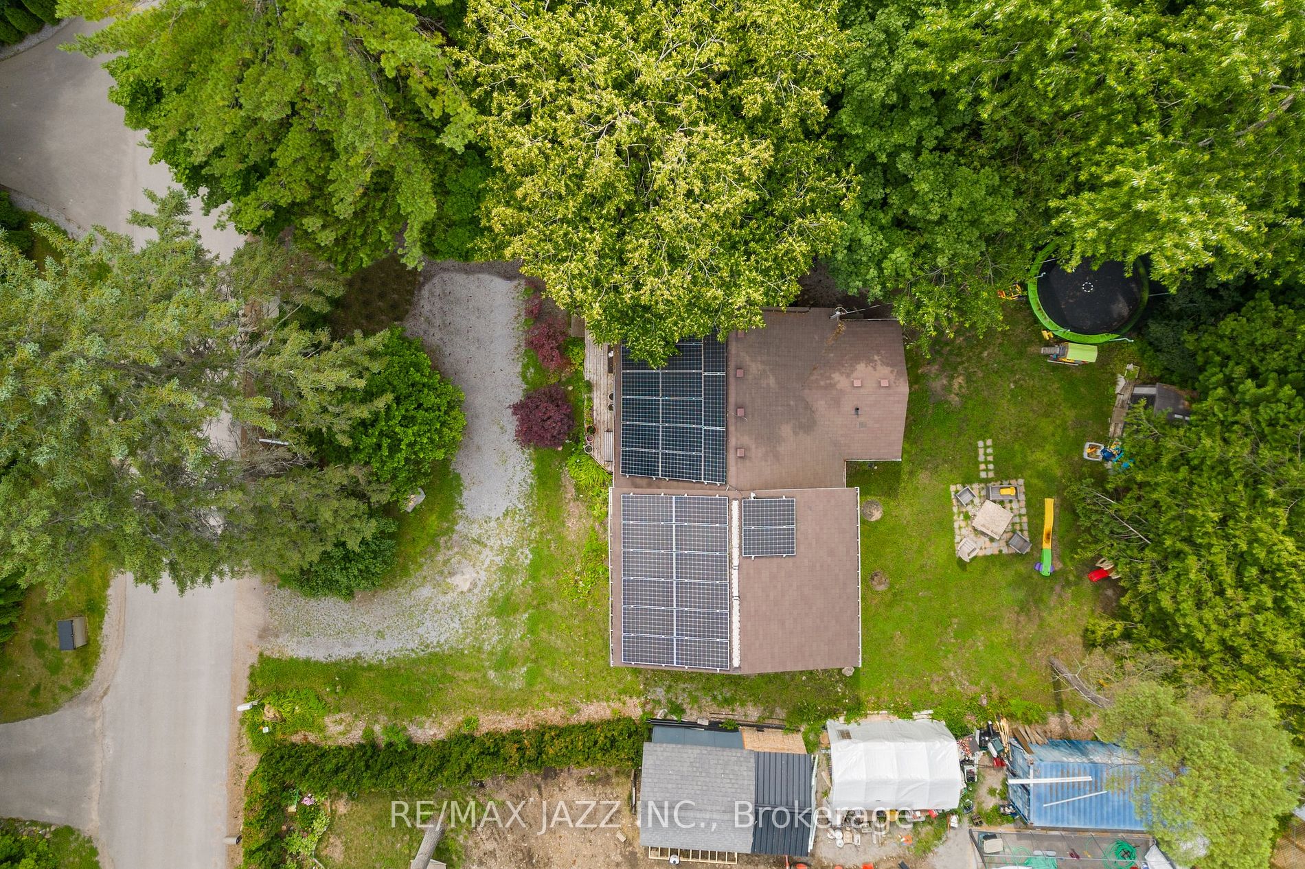 11 Edgewood Drive