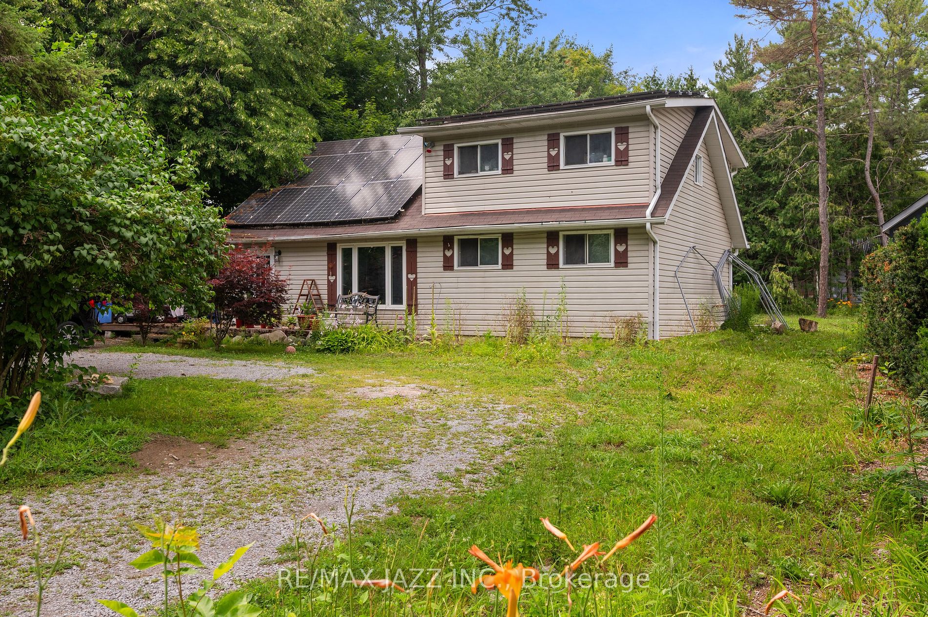 11 Edgewood Drive