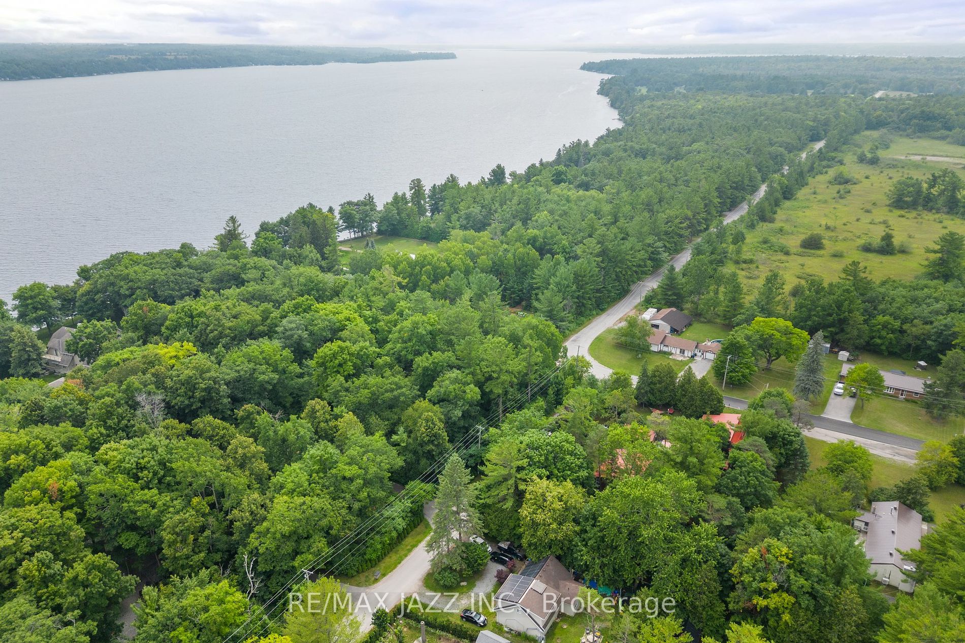 11 Edgewood Drive