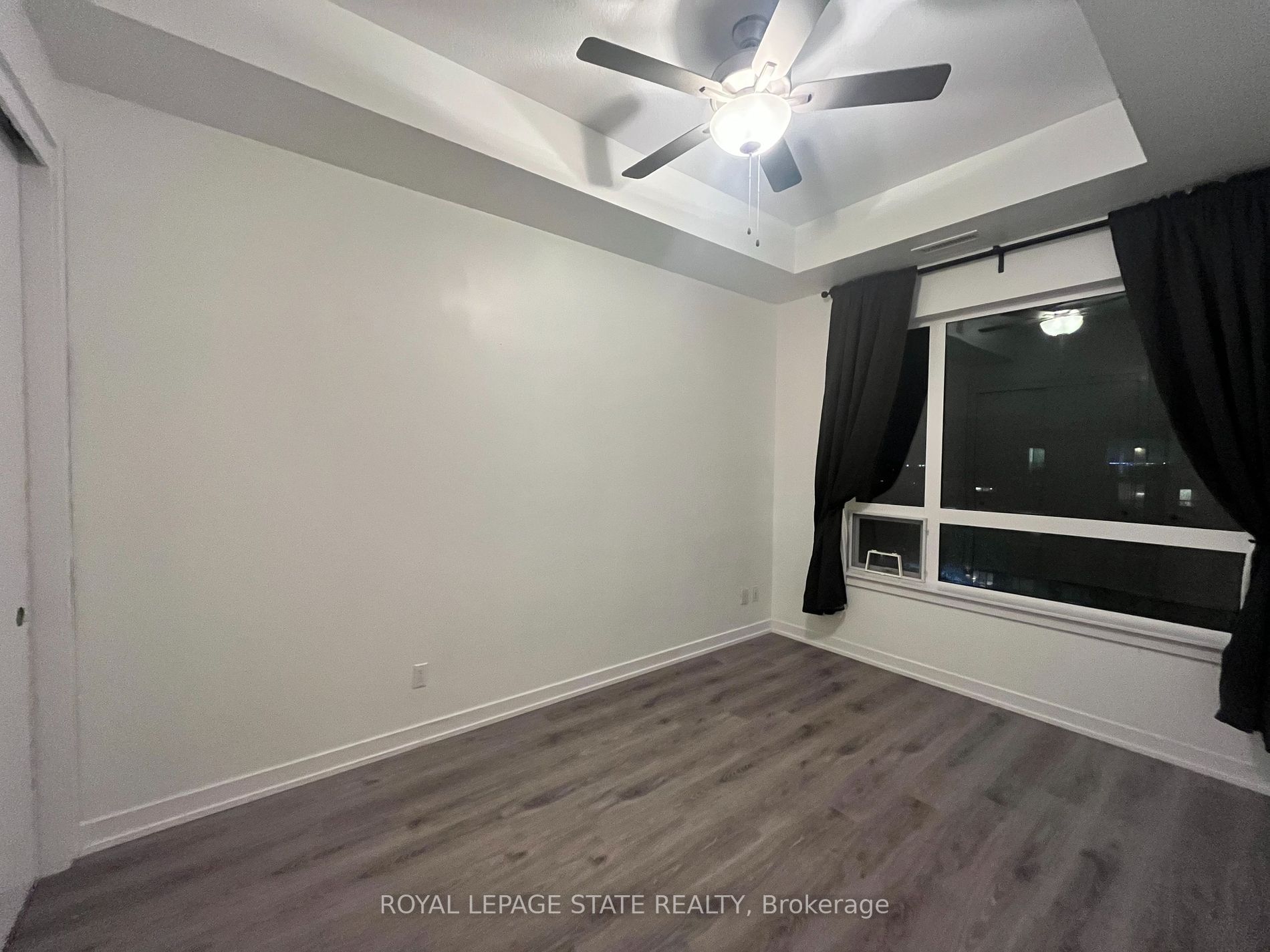 10 Esplanade Lane #616