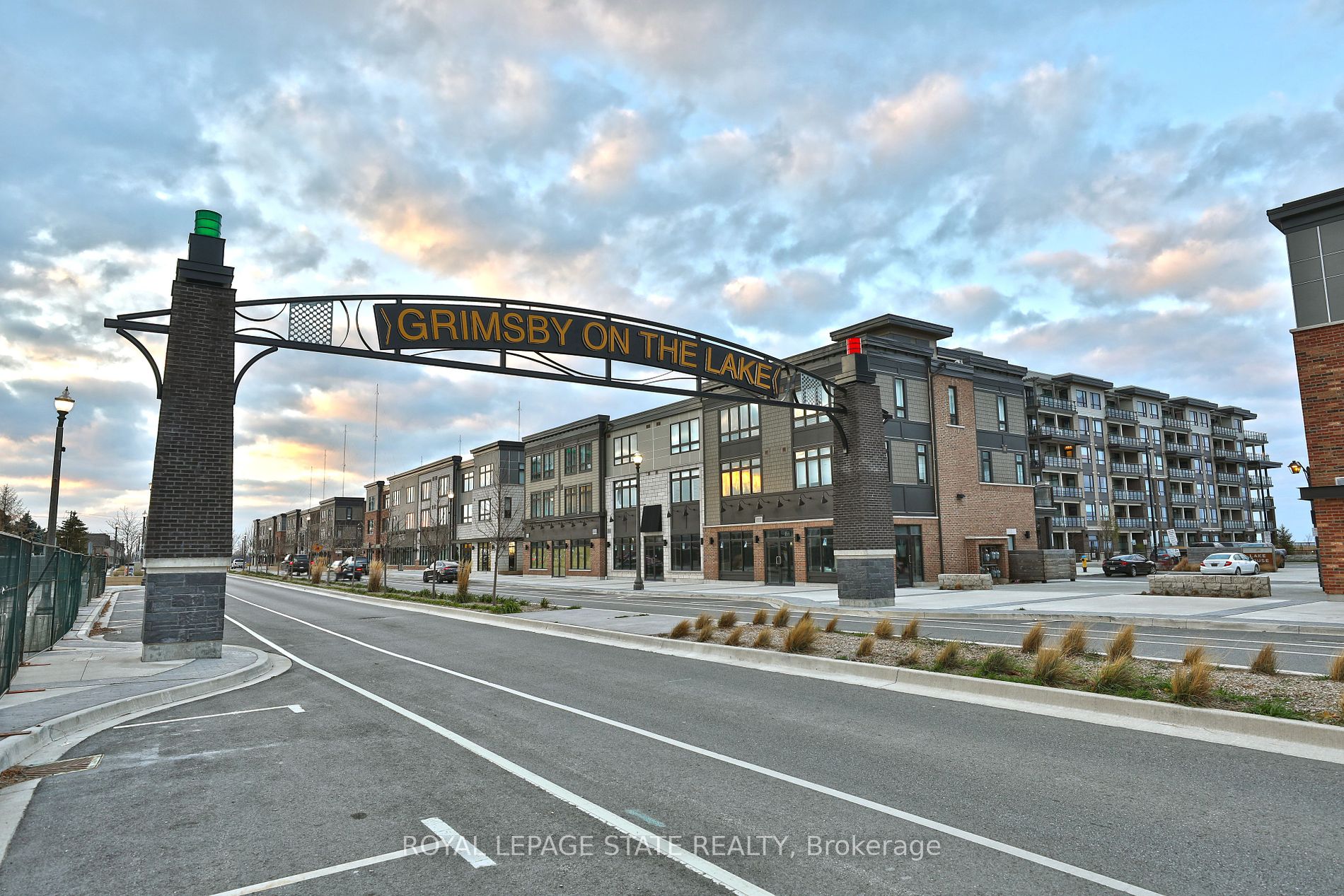 10 Esplanade Lane #616